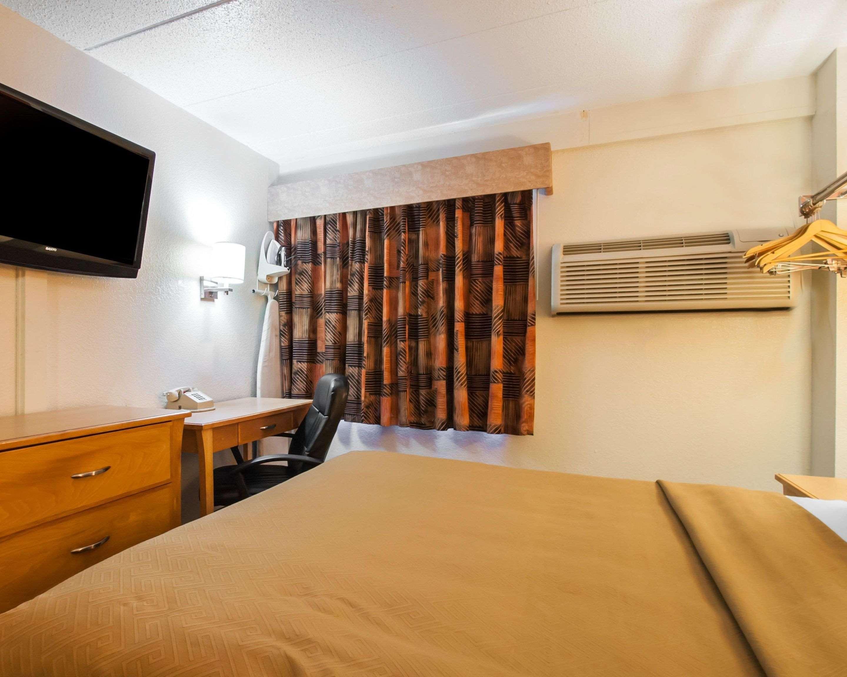 Econo Lodge Kansas City Downtown North Dış mekan fotoğraf
