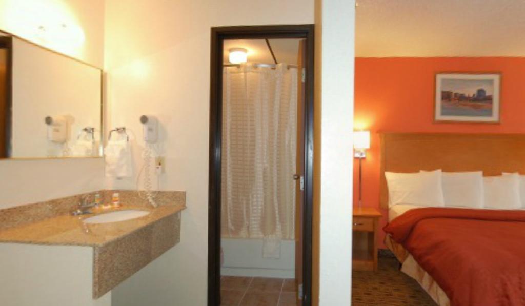 Econo Lodge Kansas City Downtown North Dış mekan fotoğraf